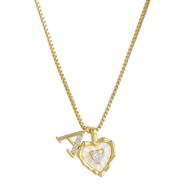 Élisara™ — Collier cœur personnalisé élégance éternelle